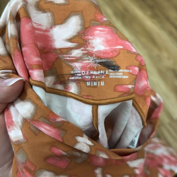 NEW AERIE OFFLINE REAL ME FLORAL HIGH WAIST CROSSOVER 7/8 LEGGINGS, MEDIUM NWT - Picture 4 of 4